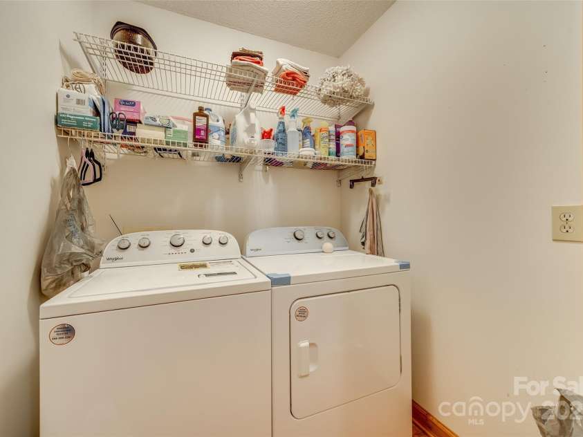 1221 Edgefield Road, York, SC 29745.  MLS# CAR4251853, YatesRealty ID 17021. 