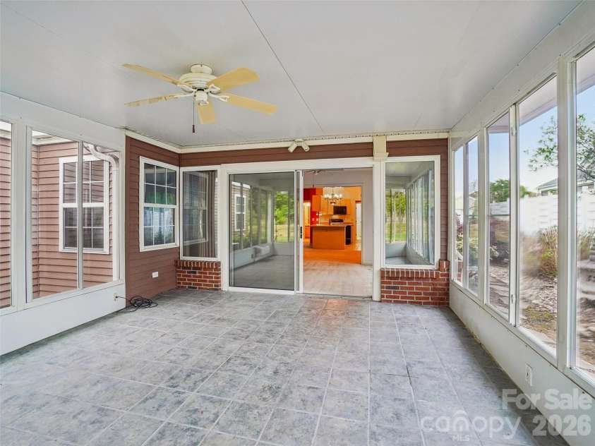 21 Heather Way, Candler, NC 28715.  MLS# CAR4375455, YatesRealty ID 17021. 