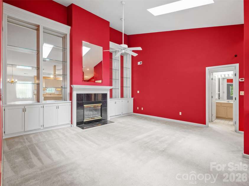 21 Heather Way, Candler, NC 28715.  MLS# CAR4423058, YatesRealty ID 17021. 