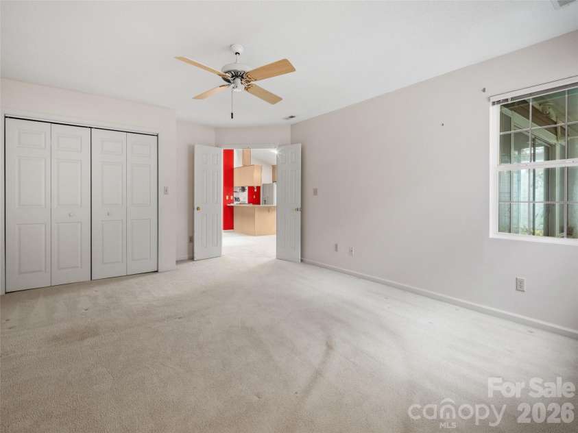 21 Heather Way, Candler, NC 28715.  MLS# CAR4423058, YatesRealty ID 17021. 