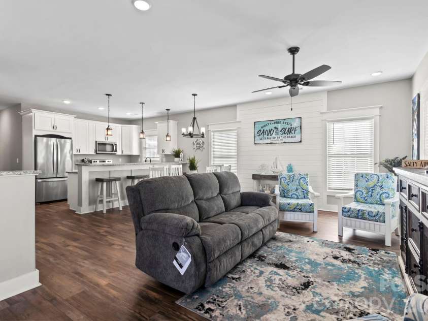 119 Sunset Drive, Garden City, SC 29576.  MLS# CAR4375342, YatesRealty ID 17022. 
