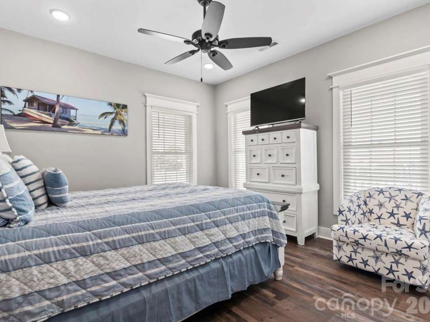 119 Sunset Drive, Garden City, SC 29576.  MLS# CAR4375342, YatesRealty ID 17022. 