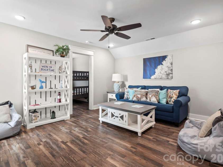 119 Sunset Drive, Garden City, SC 29576.  MLS# CAR4375342, YatesRealty ID 17022. 