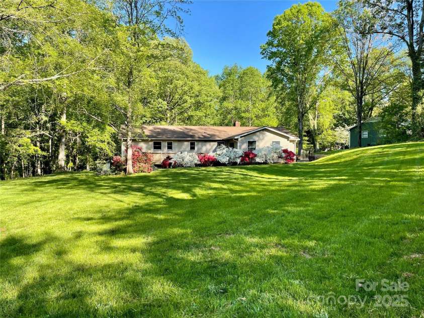 2109 Rock Springs Circle, Denver, NC 28037.  MLS# CAR4200528, YatesRealty ID 17023. Back Yard