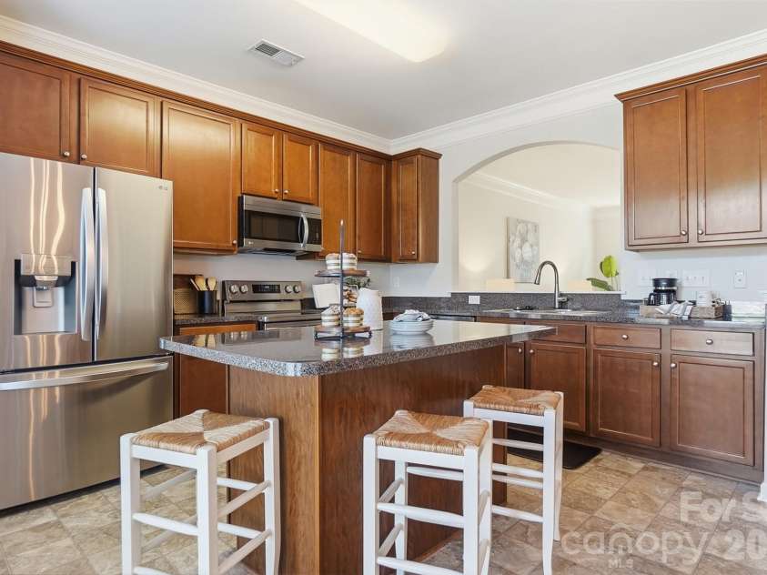 2833 Birkhill Lane, Fort Mill, SC 29707.  MLS# CAR4373565, YatesRealty ID 17024. 