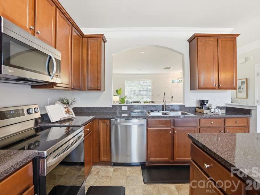 2833 Birkhill Lane, Fort Mill, SC 29707.  MLS# CAR4373565, YatesRealty ID 17024. 