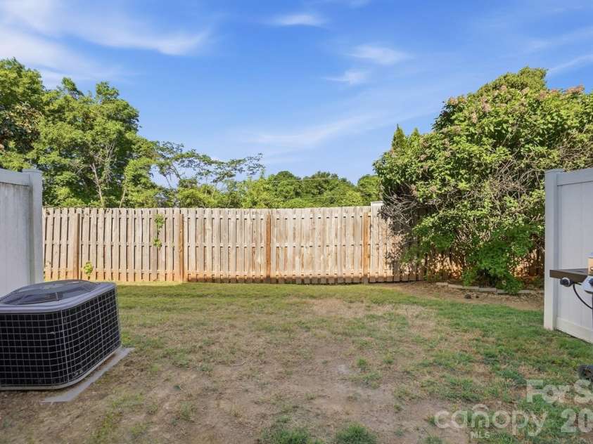 2833 Birkhill Lane, Fort Mill, SC 29707.  MLS# CAR4373565, YatesRealty ID 17024. 
