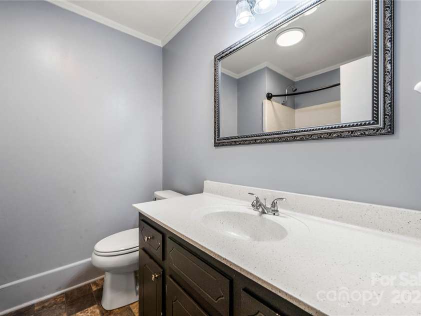 115 K M Murphy Road, Gastonia, NC 28056.  MLS# CAR4250603, YatesRealty ID 17026. 