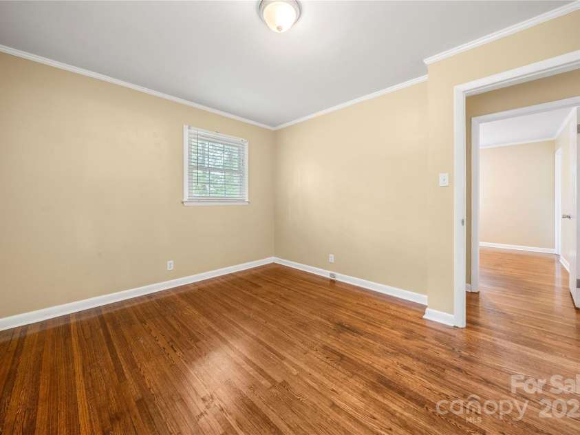 115 K M Murphy Road, Gastonia, NC 28056.  MLS# CAR4250603, YatesRealty ID 17026. 