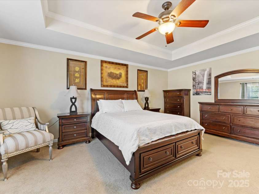 7325 Forrest Rader Drive, Mint Hill, NC 28227.  MLS# CAR4250801, YatesRealty ID 17027. Second level primary bedroom