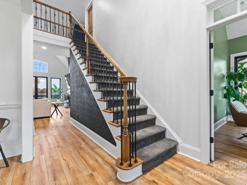 120 Lakeshore Drive, Mooresville, NC 28117.  MLS# CAR4257146, YatesRealty ID 17028. 