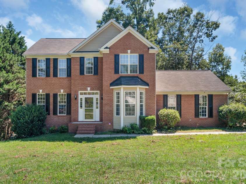 4227 Kiser Woods Drive, Concord, NC 28025.  MLS# CAR4372751, YatesRealty ID 17028. 