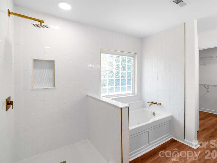 4227 Kiser Woods Drive, Concord, NC 28025.  MLS# CAR4372751, YatesRealty ID 17028. 