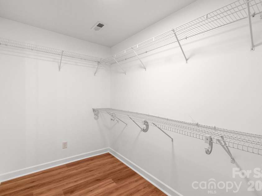 4227 Kiser Woods Drive, Concord, NC 28025.  MLS# CAR4372751, YatesRealty ID 17028. 
