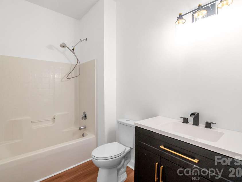 4227 Kiser Woods Drive, Concord, NC 28025.  MLS# CAR4372751, YatesRealty ID 17028. 