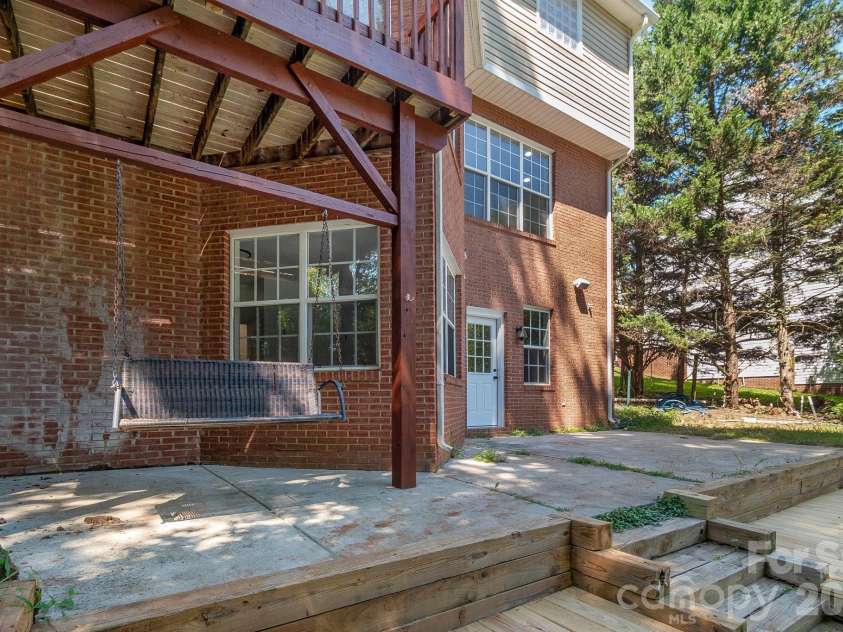4227 Kiser Woods Drive, Concord, NC 28025.  MLS# CAR4372751, YatesRealty ID 17028. 