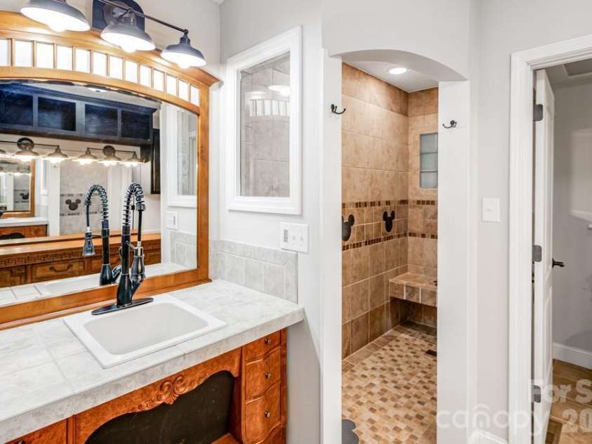 2629 Soco Road, Maggie Valley, NC 28751.  MLS# CAR4374834, YatesRealty ID 17029. Primary bath with deep sink