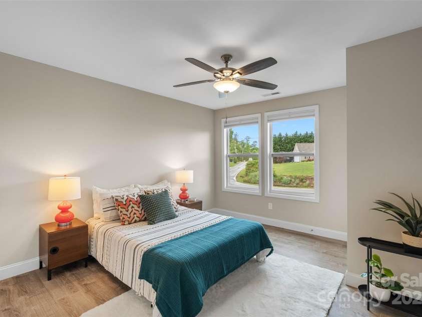 43 Clarks Chapel Extension, Weaverville, NC 28787.  MLS# CAR4258672, YatesRealty ID 17029. Bright Bedroom