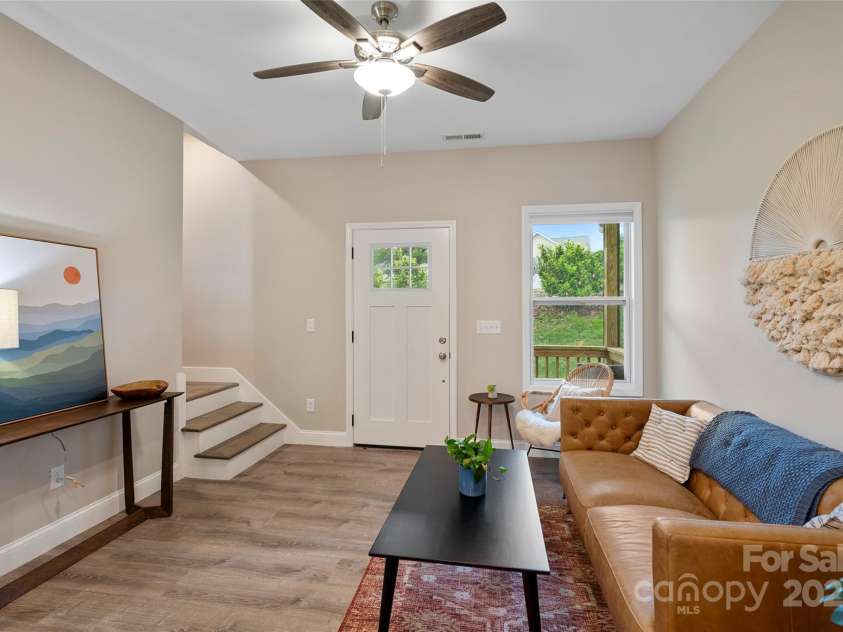 43 Clarks Chapel Extension, Weaverville, NC 28787.  MLS# CAR4258672, YatesRealty ID 17029. Inviting Entry