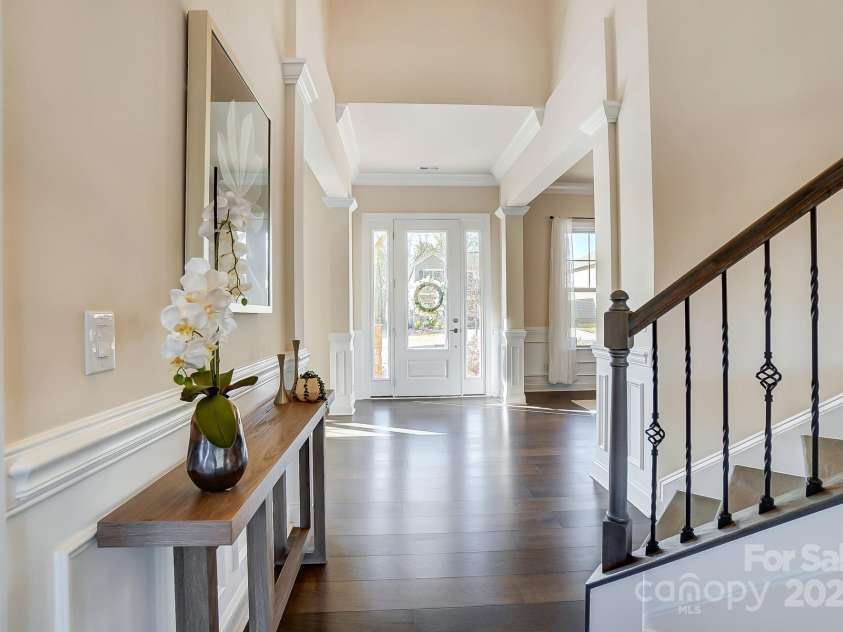 11144 Limehurst Place, Charlotte, NC 28278.  MLS# CAR4240129, YatesRealty ID 17030. 