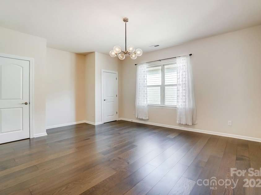 11144 Limehurst Place, Charlotte, NC 28278.  MLS# CAR4240129, YatesRealty ID 17030. Bonus/loft