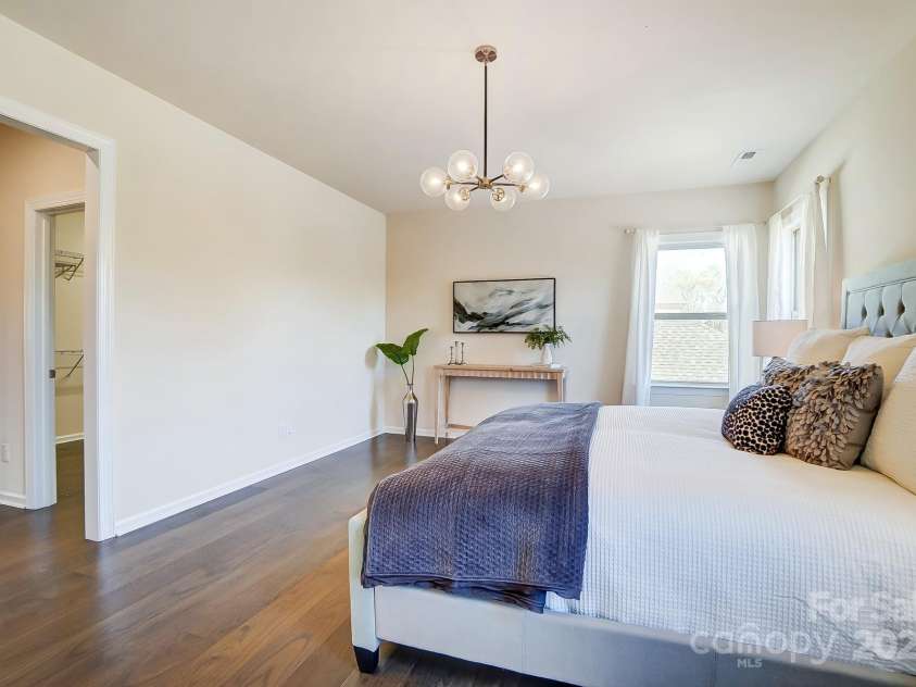 11144 Limehurst Place, Charlotte, NC 28278.  MLS# CAR4240129, YatesRealty ID 17030. Primary bedroom