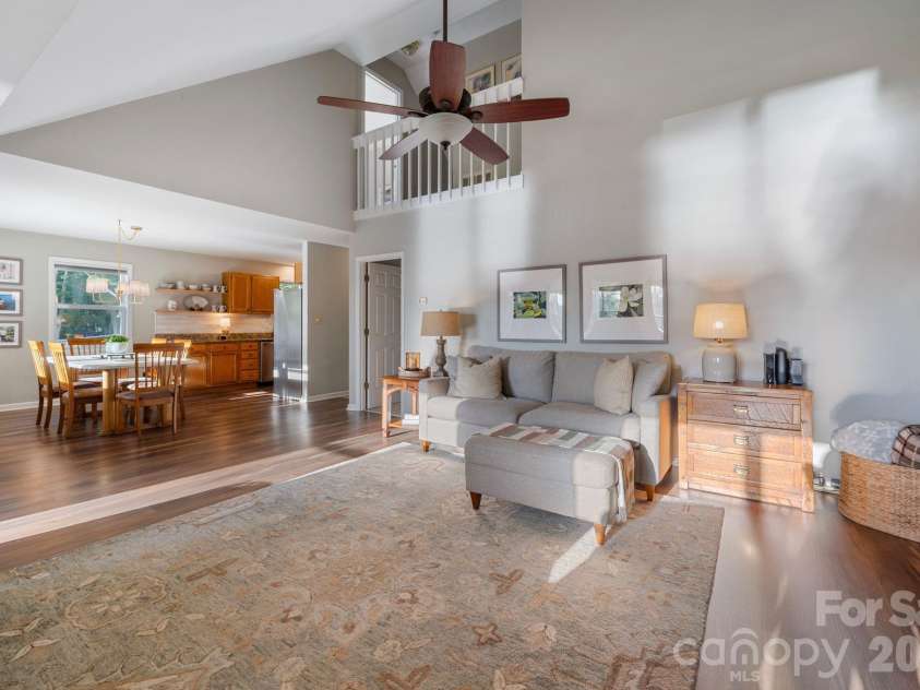 710 Riverwood Drive, Lexington, NC 27292.  MLS# CAR4373898, YatesRealty ID 17030. 