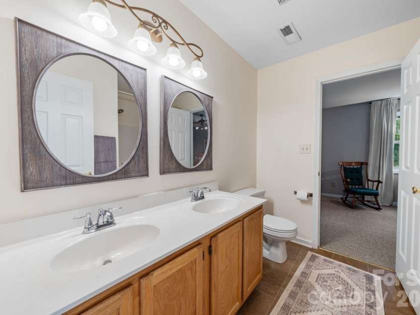 710 Riverwood Drive, Lexington, NC 27292.  MLS# CAR4373898, YatesRealty ID 17030. 