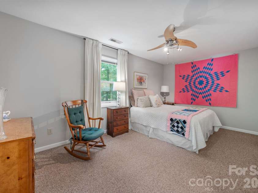 710 Riverwood Drive, Lexington, NC 27292.  MLS# CAR4373898, YatesRealty ID 17030. 