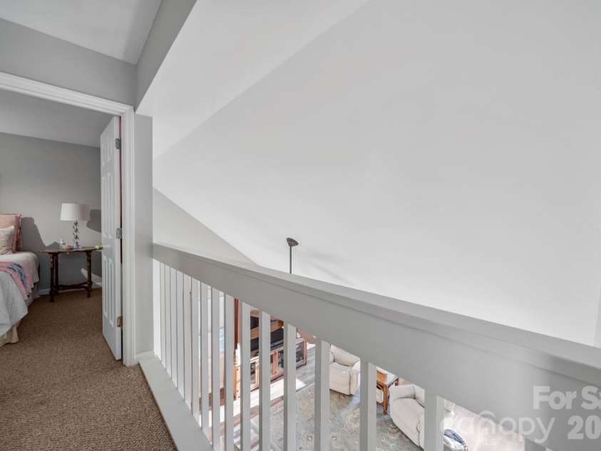 710 Riverwood Drive, Lexington, NC 27292.  MLS# CAR4373898, YatesRealty ID 17030. 
