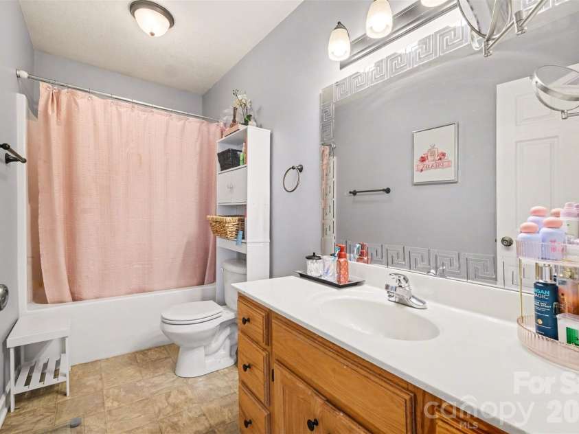 2056 Redberry Lane, Conover, NC 28613.  MLS# CAR4375164, YatesRealty ID 17031. 