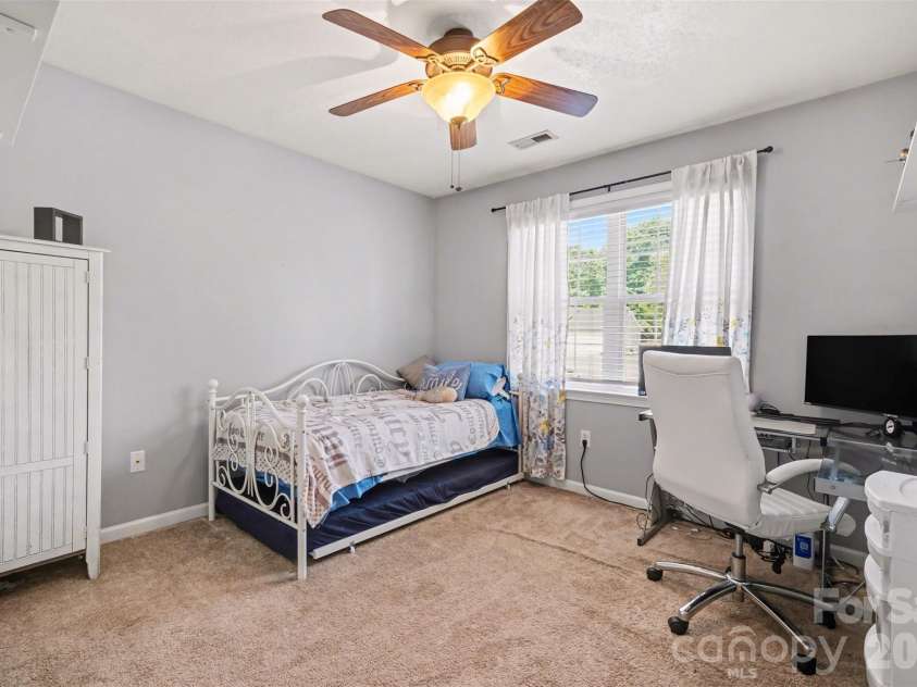 2056 Redberry Lane, Conover, NC 28613.  MLS# CAR4375164, YatesRealty ID 17031. 