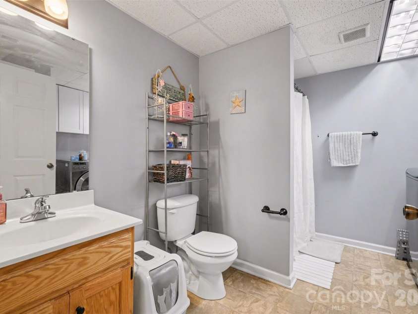 2056 Redberry Lane, Conover, NC 28613.  MLS# CAR4375164, YatesRealty ID 17031. 
