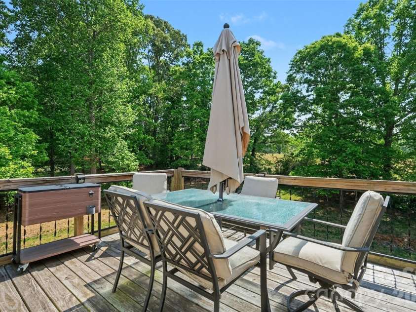 2056 Redberry Lane, Conover, NC 28613.  MLS# CAR4375164, YatesRealty ID 17031. 