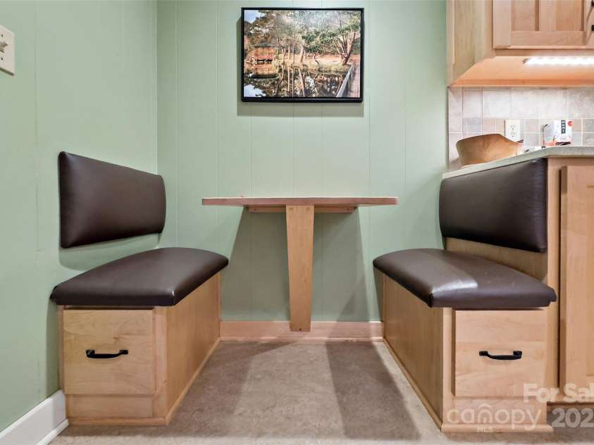 9675 Montford Cove Road, Marion, NC 28752.  MLS# CAR4206983, YatesRealty ID 17032. Breakfast nook.