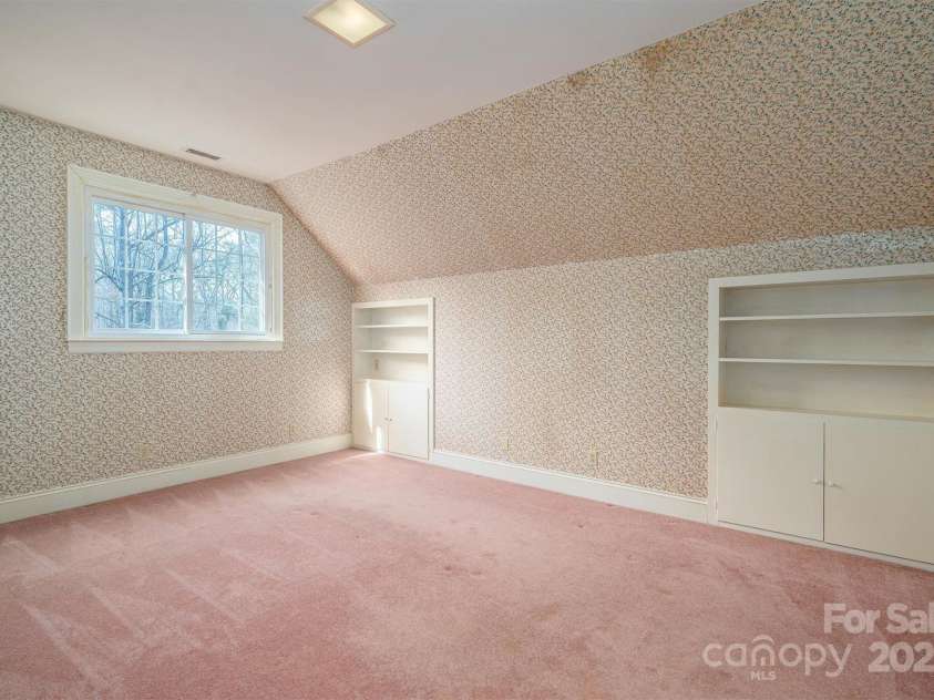 246 Jerry Crump Road, Lincolnton, NC 28092.  MLS# CAR4223452, YatesRealty ID 17033. 