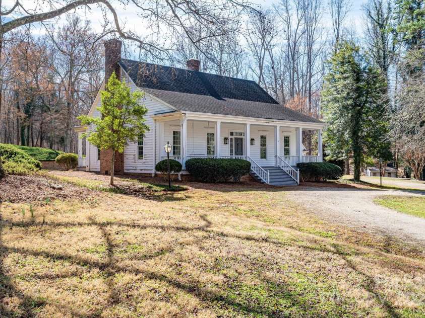 246 Jerry Crump Road, Lincolnton, NC 28092.  MLS# CAR4223452, YatesRealty ID 17033. 