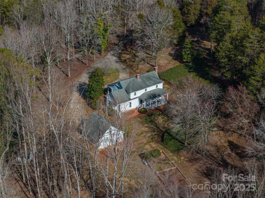 246 Jerry Crump Road, Lincolnton, NC 28092.  MLS# CAR4223452, YatesRealty ID 17033. 