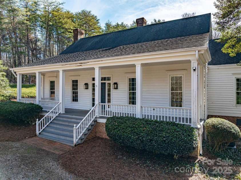 246 Jerry Crump Road, Lincolnton, NC 28092.  MLS# CAR4223452, YatesRealty ID 17033. 