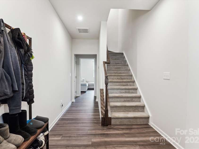 1206 Keydet Drive, Charlotte, NC 28216.  MLS# CAR4254316, YatesRealty ID 17035. 
