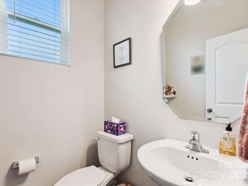 1206 Keydet Drive, Charlotte, NC 28216.  MLS# CAR4254316, YatesRealty ID 17035. 