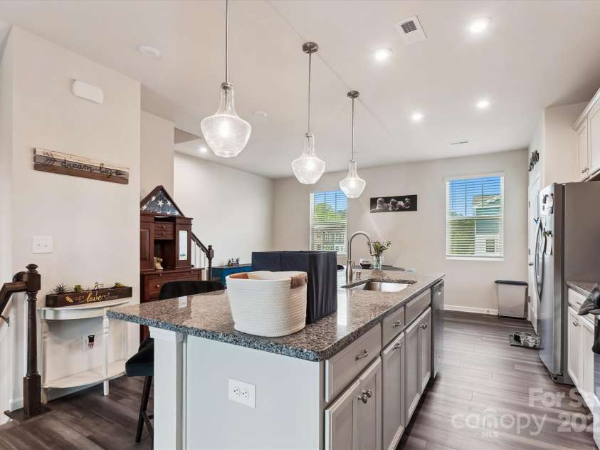 1206 Keydet Drive, Charlotte, NC 28216.  MLS# CAR4254316, YatesRealty ID 17035. 