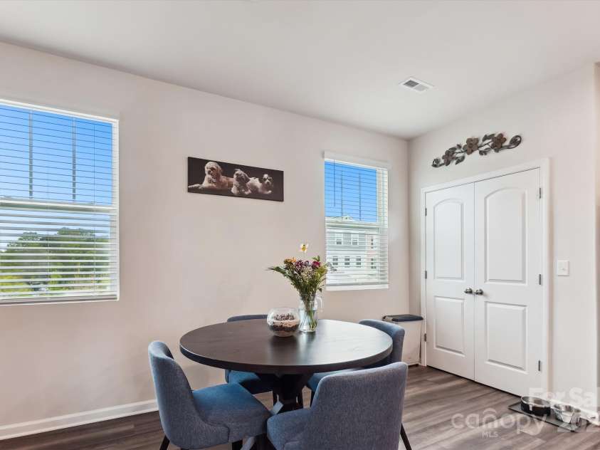 1206 Keydet Drive, Charlotte, NC 28216.  MLS# CAR4254316, YatesRealty ID 17035. 
