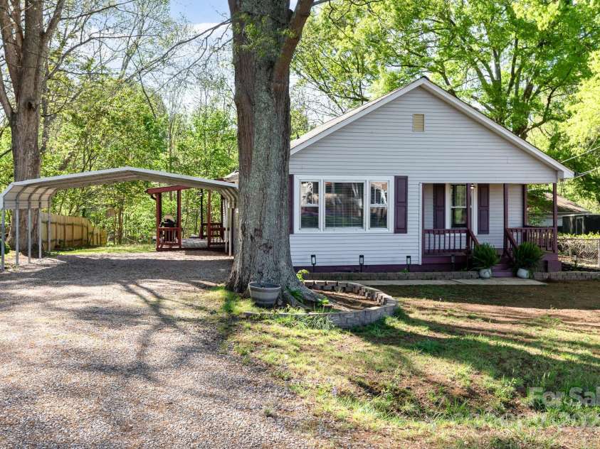 1203 Pump Station Road, Kannapolis, NC 28081.  MLS# CAR4238166, YatesRealty ID 17036. 