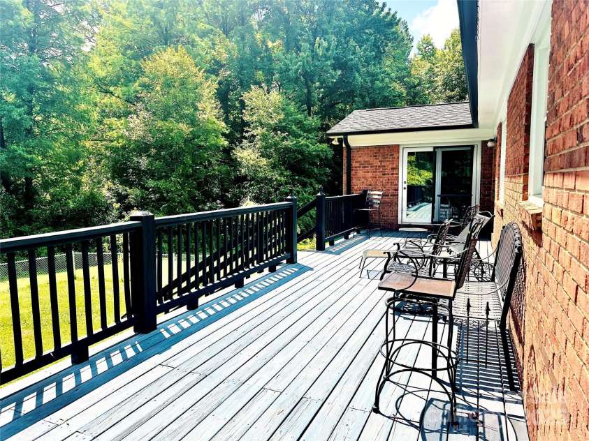 2405 Forrestbrook Drive, Kannapolis, NC 28083.  MLS# CAR4266411, YatesRealty ID 17040. 