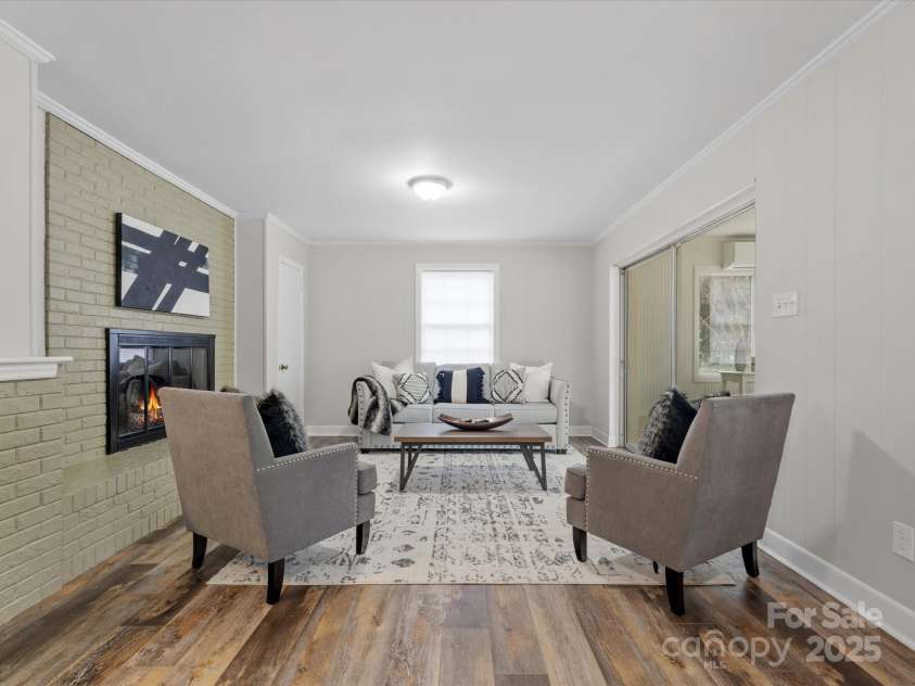 122 Lansdowne Road, Charlotte, NC 28270.  MLS# CAR4220495, YatesRealty ID 17041. 