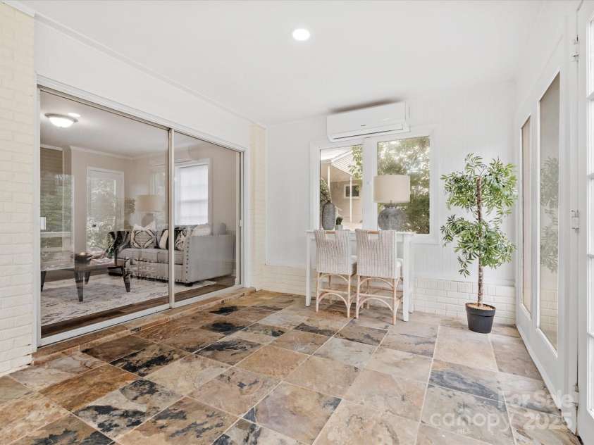 122 Lansdowne Road, Charlotte, NC 28270.  MLS# CAR4220495, YatesRealty ID 17041. 