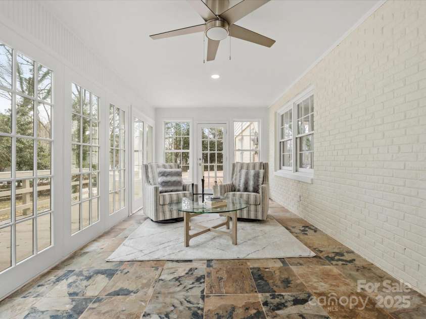 122 Lansdowne Road, Charlotte, NC 28270.  MLS# CAR4220495, YatesRealty ID 17041. 