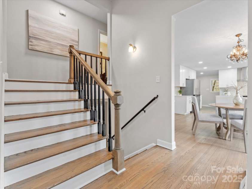 122 Lansdowne Road, Charlotte, NC 28270.  MLS# CAR4220495, YatesRealty ID 17041. 