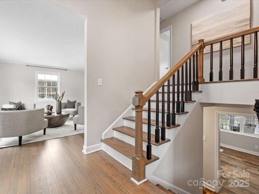 122 Lansdowne Road, Charlotte, NC 28270.  MLS# CAR4220495, YatesRealty ID 17041. 